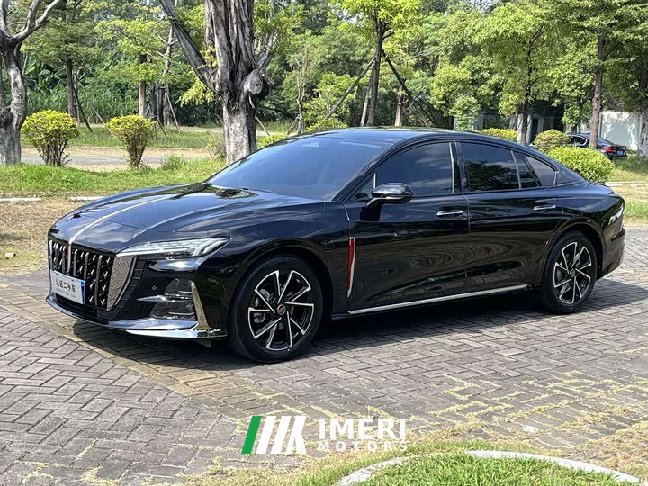 FAW Red Flag H6 2.0T Aesthetic Edition