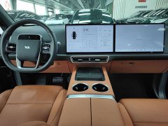 Li Auto L6 Max Smart Refresh Edition - ფოტო 8