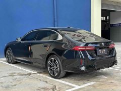BMW 5 Series 530Li Premier M Sport Package - ფოტო 7