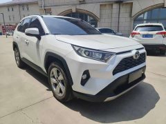Toyota RAV4 2.0L CVT FWD Style Edition - ფოტო 1