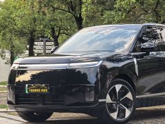 XPeng GX Extended Range 1585 AWD Ultra SE - ფოტო 17