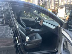 Tesla Model Y Rear-Wheel Drive - ფოტო 3