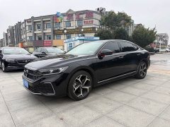 Volkswagen Passat 330TSI Starry Sky Elite - ფოტო 1