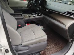 Toyota Sienna 2.5L Hybrid Comfort Edition - ფოტო 8