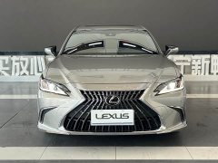 Lexus ES 300h Excellence Edition - ფოტო 2