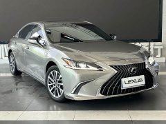 Lexus ES 300h Excellence Edition - ფოტო 3