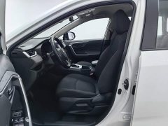 Toyota RAV4 2.0L CVT FWD Urban Edition - ფოტო 10