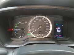 Toyota Corolla Hybrid 1.8H E-CVT Leading Edition - ფოტო 14