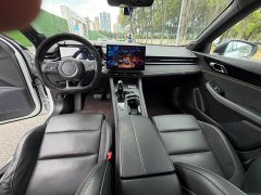 Lynk & Co 03 1.5T DCT Pro - ფოტო 10