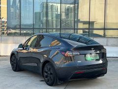 Tesla Model Y Rear-Wheel Drive - ფოტო 5