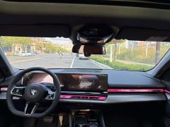 BMW 5 Series 525Li M Sport Package - ფოტო 13