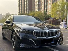 BMW 5 Series 525Li M Sport Package - ფოტო 3