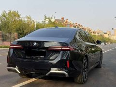 BMW 5 Series 525Li M Sport Package - ფოტო 7