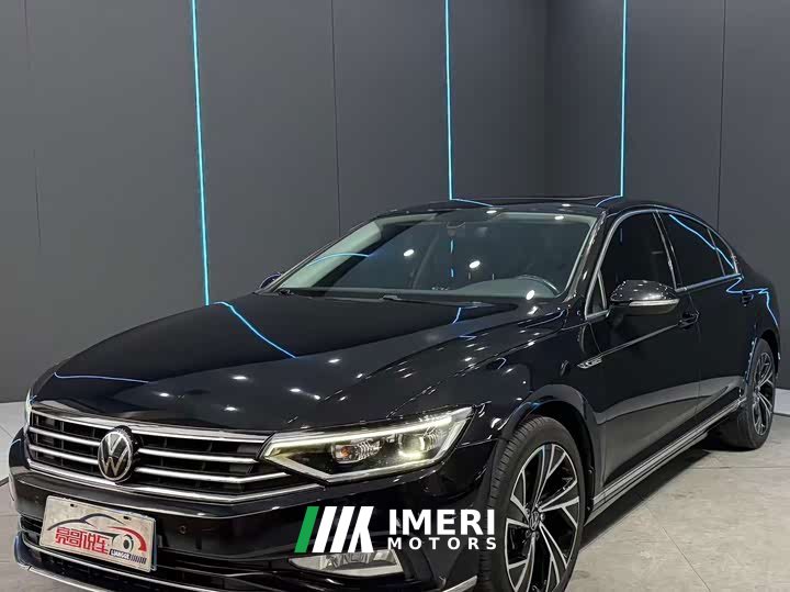 Volkswagen Magotan 330TSI DSG 30th Anniversary Edition