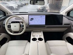 Li Auto i8 Standard Edition - ფოტო 11
