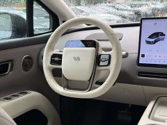 Li Auto i8 Standard Edition - ფოტო 12