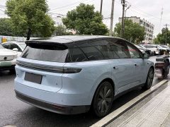 Li Auto i8 Standard Edition - ფოტო 6