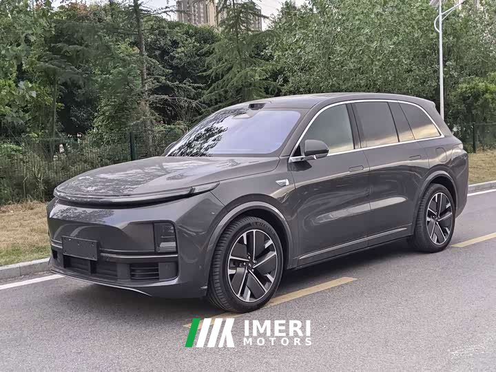 Li Auto L8 Ultra Smart Refresh Edition - ავტომობილი ჩინეთიდან