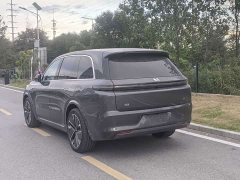 Li Auto L8 Ultra Smart Refresh Edition - ფოტო 9