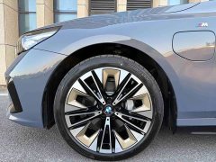 BMW i5 eDrive 40L M Sport Package - ფოტო 6