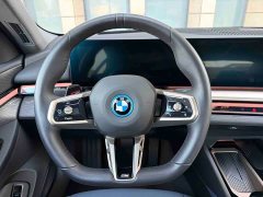 BMW i5 eDrive 40L M Sport Package - ფოტო 9