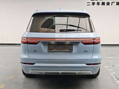 Li Auto ONE Extended Range 6-Seater - ფოტო 5