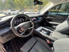 Audi Q6 40 TFSI quattro Anniversary Edition Yulin Package 7-Seater - ფოტო 7