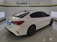Ford Focus Sedan EcoBoost 180 Automatic ST Line - ფოტო 3
