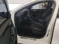 Ford Focus Sedan EcoBoost 180 Automatic ST Line - ფოტო 9
