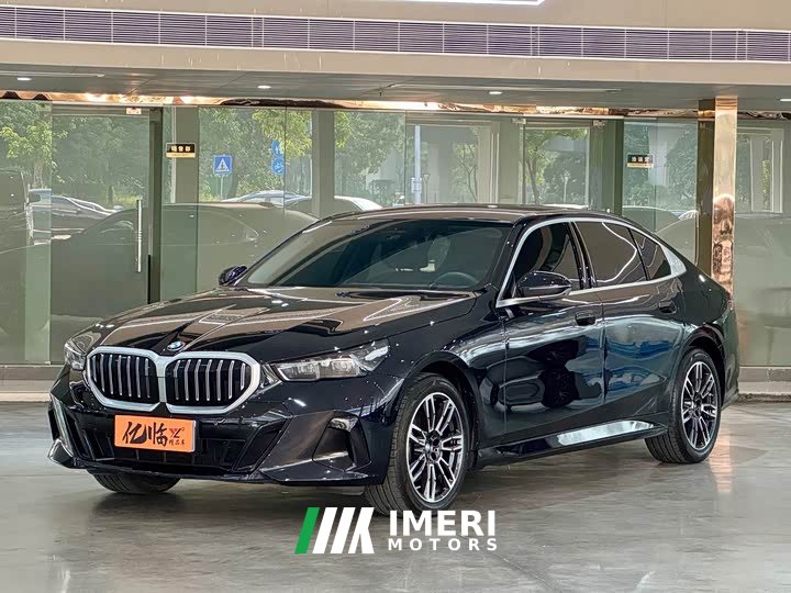 BMW 5 Series Facelift 530Li Premier M Sport Package - ავტომობილი ჩინეთიდან