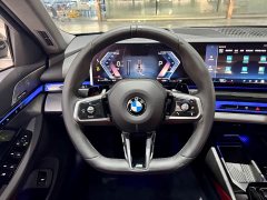 BMW 5 Series Facelift 530Li Premier M Sport Package - ფოტო 9