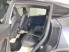 Tesla Model Y Rear-Wheel Drive - ფოტო 11