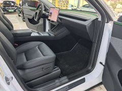 Tesla Model Y Rear-Wheel Drive - ფოტო 11