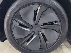 Tesla Model Y Rear-Wheel Drive - ფოტო 12