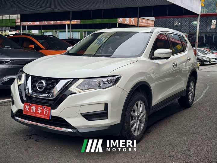 Nissan Qashqai Classic 2.0L FWD Smart Connect Premium Edition
