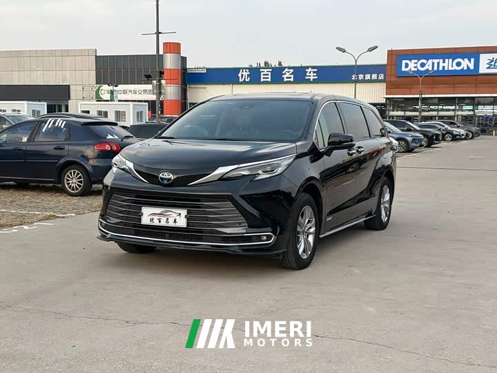 Toyota Sienna 2.5L Hybrid Luxury - ავტომობილი ჩინეთიდან