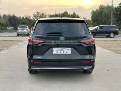 Toyota Sienna 2.5L Hybrid Luxury - ფოტო 5