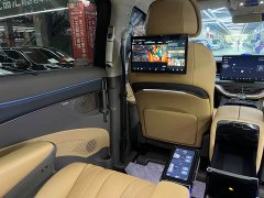 Denza D9 DM-i 970 AWD Flagship - ფოტო 10