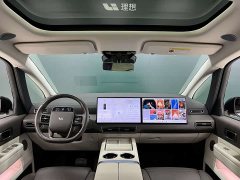 Li Auto Li Xiang MEGA Ultra - ფოტო 10