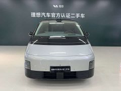 Li Auto Li Xiang MEGA Ultra - ფოტო 2