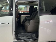 Li Auto Li Xiang MEGA Ultra - ფოტო 6