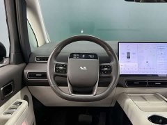 Li Auto Li Xiang MEGA Ultra - ფოტო 9