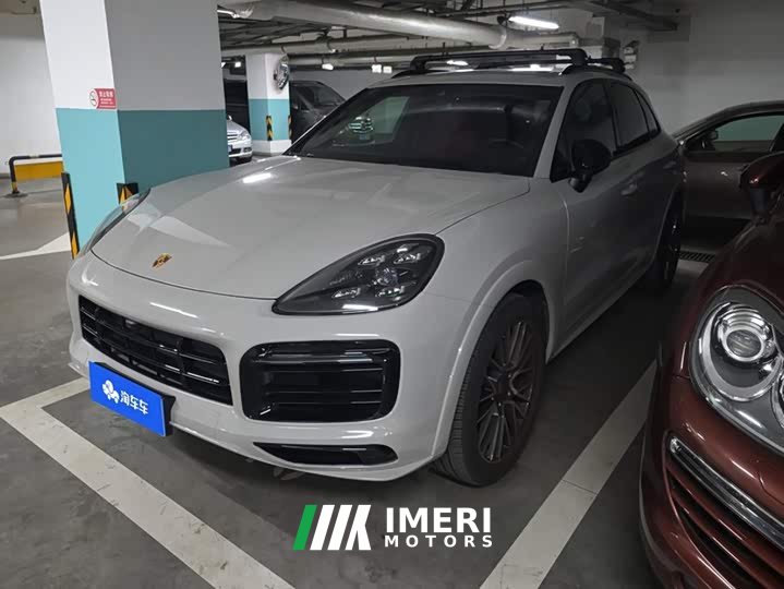 Porsche Cayenne S 2.9T Platinum Edition
