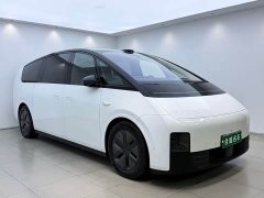 Li Auto MEGA Ultra Smart Refresh Edition - ფოტო 3