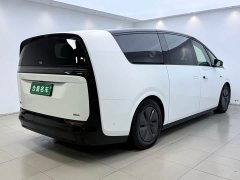 Li Auto MEGA Ultra Smart Refresh Edition - ფოტო 4