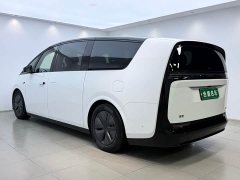 Li Auto MEGA Ultra Smart Refresh Edition - ფოტო 6
