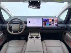 Li Auto MEGA Ultra Smart Refresh Edition - ფოტო 7