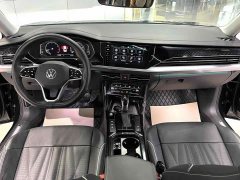 Volkswagen Passat 330TSI Luxury - ფოტო 10