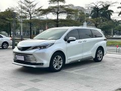 Toyota Sienna 2.5L Hybrid Platinum Edition - ფოტო 1