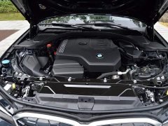 BMW 3 Series 325i M Sport Package - ფოტო 6